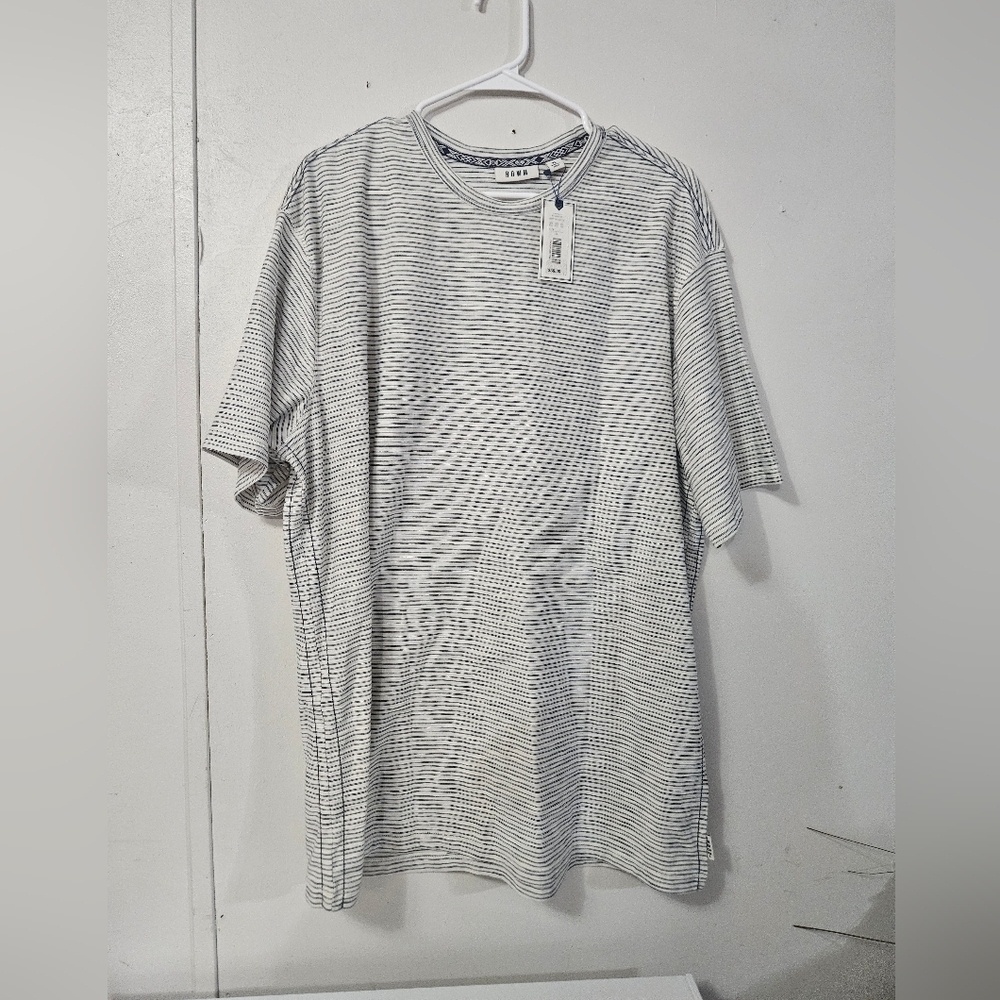 NWT! Rowm Blue And White Striped Short Sleeve Tee!